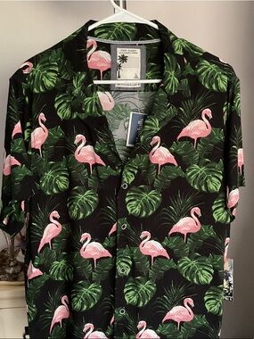 Free Planet Black Tropical Flamingo Short-Sleeve Button-Up Shirt